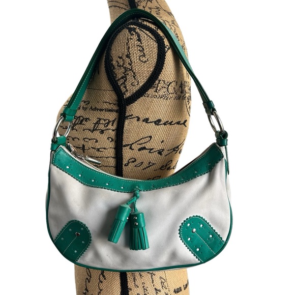 Authenticated Vintage Burberry Leather Shoulder Bag‎